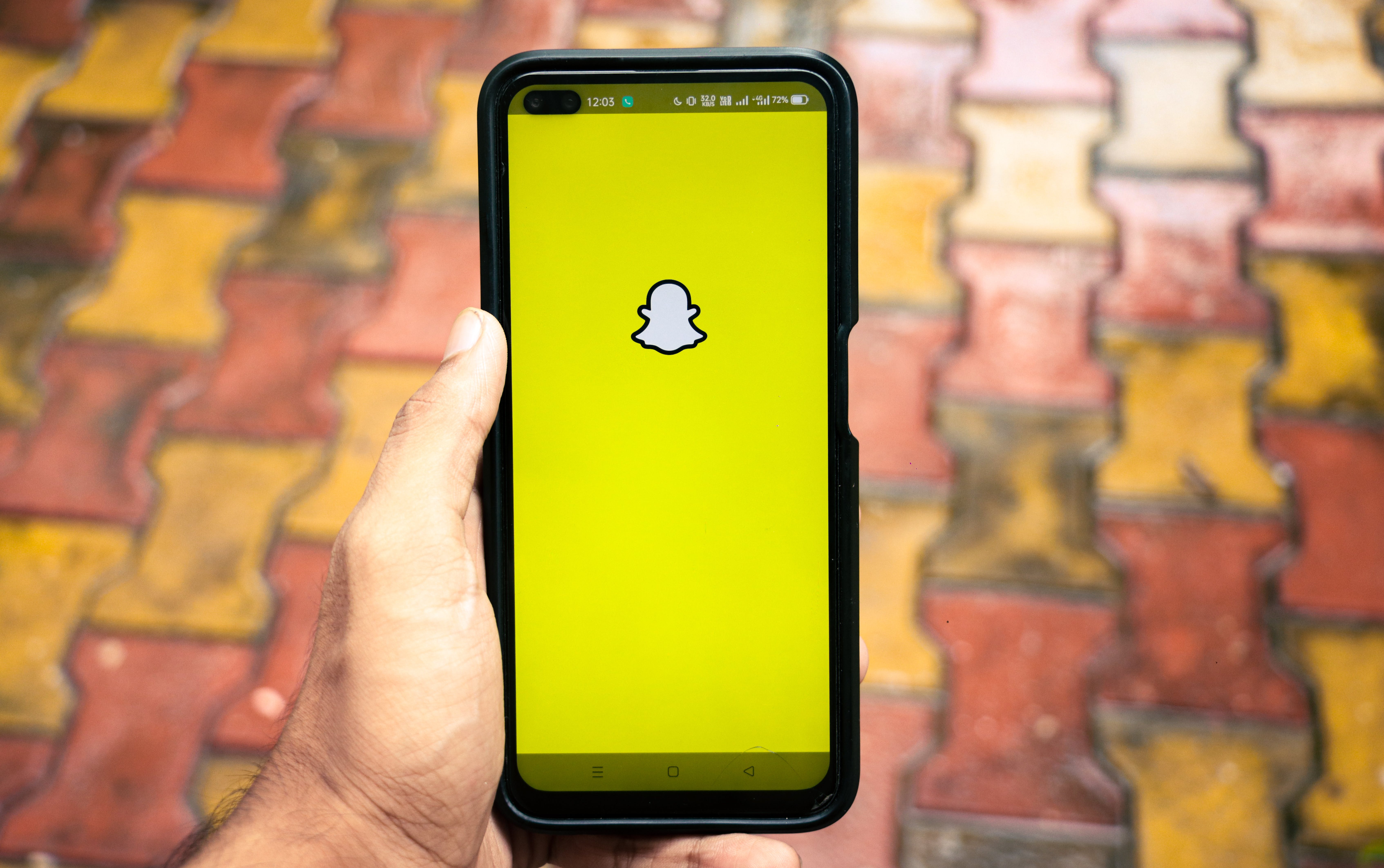 Snapchat își reduce forța de muncă cu 10% pentru a "reduce ierarhia"